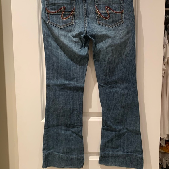 Smart Set Jeans - Picture 4 of 7